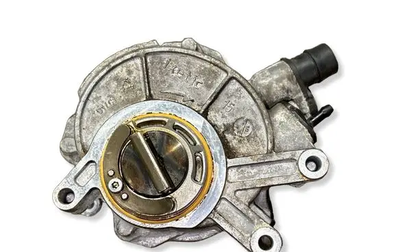 BMW 7 F01 F02 F03 F04 Vacuum pump 8605976