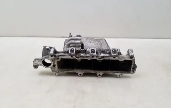 Volkswagen Touran III Intake manifold 04L129766AD