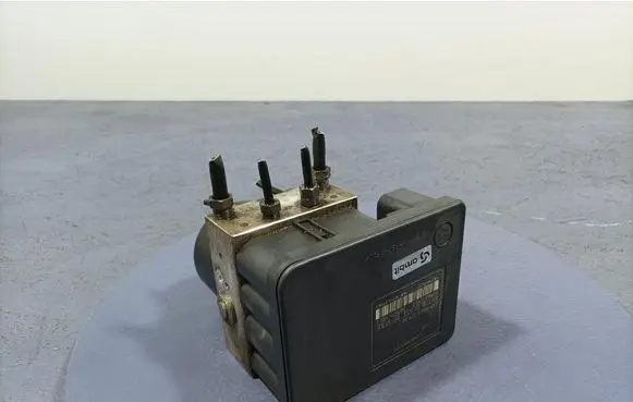 Peugeot 207 CC ABS Pump 9664383780