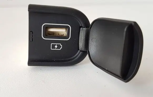 KIA Niro USB socket connector 96125M6110 191022401