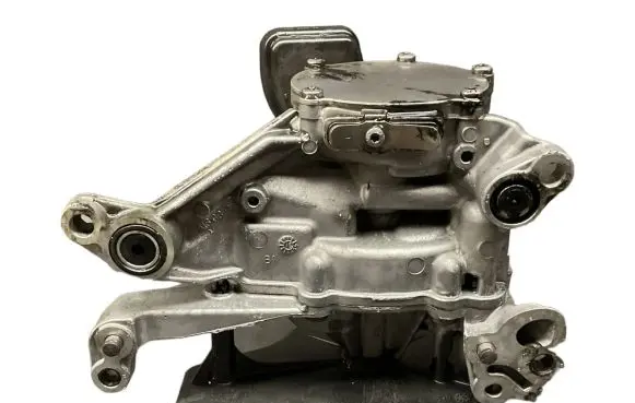 Opel Astra J Oil pump 55489324 03509324