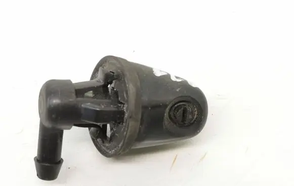 Windshield washer spray nozzle