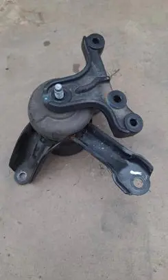 KIA Stonic Engine mounting bracket