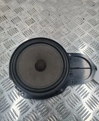 Volkswagen PASSAT CC Panel speaker 