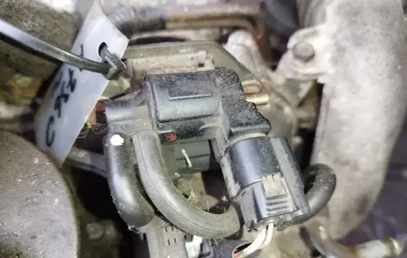 Mazda 323 F Turbo solenoid valve