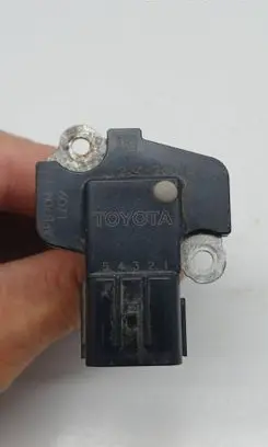 Toyota Avensis T270 Mass air flow meter 2220426010 54321