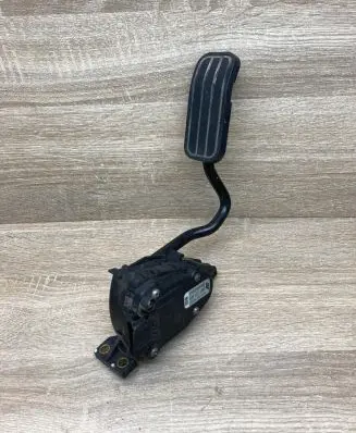 Ford Galaxy Accelerator throttle pedal 7M1721603 98VW9F836AA