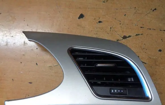 Audi A4 S4 B8 8K Dashboard side air vent grill/cover trim 8K2820902F