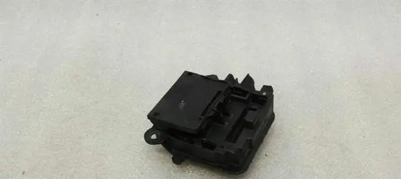Mercedes-Benz C W205 Battery relay fuse A2055451500