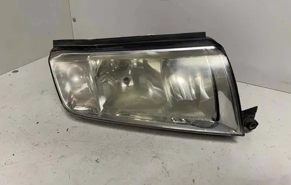 Skoda Fabia Mk1 (6Y) Headlight/headlamp 086651105R 086651112R 086651105RM