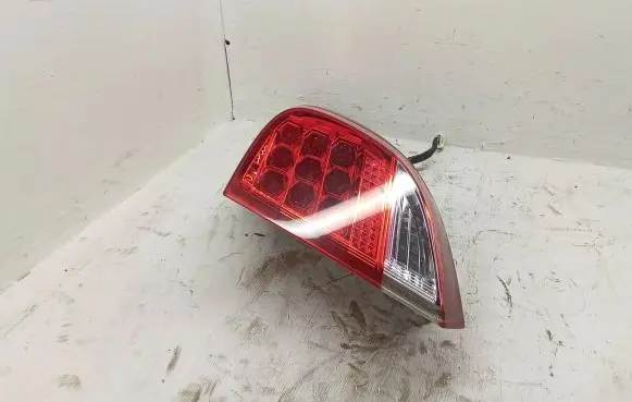 Honda Civic IX Rear/tail lights FR26260202 3350ATV0E002