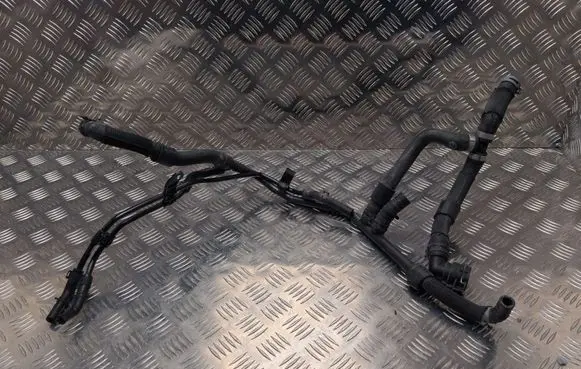 Skoda Octavia Mk4 Engine coolant pipe/hose 05L121444H