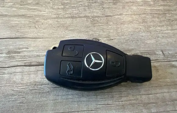 Mercedes-Benz Sprinter W906 Ignition key/card 