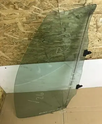 Nissan Qashqai Front door window glass four-door 43R000582