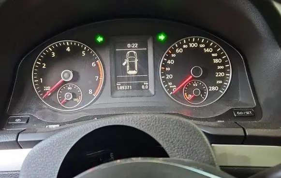 Volkswagen Scirocco Speedometer (instrument cluster) 1K8920872 IMPRK1566235