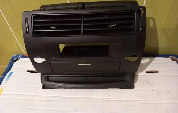 Citroen C4 I Dash center air vent grill 9646338277