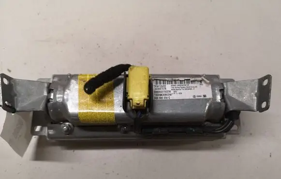 Volkswagen Polo Passenger airbag 30348707A 6Q0880204C