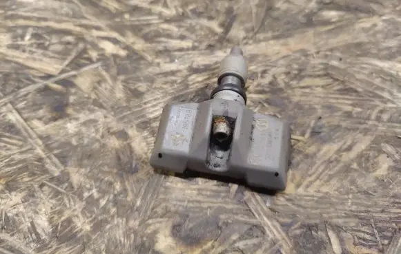 Maserati Quattroporte Tire pressure sensor 185189