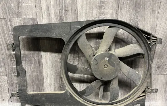 Mini One - Cooper R50 - 53 Electric radiator cooling fan 8240290 1475578 11819310