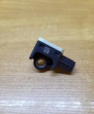Volvo S60 Airbag deployment crash/impact sensor 8V4T14B006AA BBM457K1X C83HAK3239