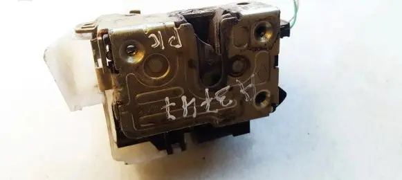 Renault Scenic I Front door lock