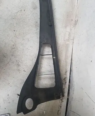 Ford Focus Wiper trim BM51A02216