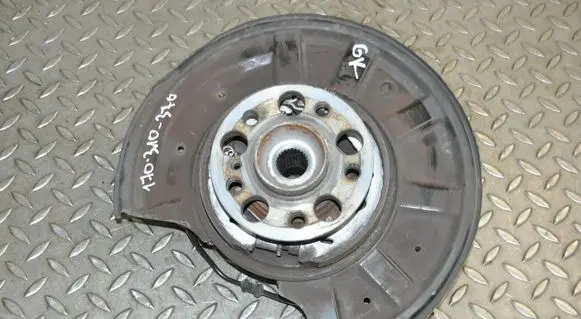 Mercedes-Benz E W212 Rear wheel hub 