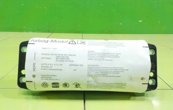 Volkswagen Tiguan Passenger airbag 1Q0880204