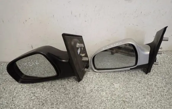 Hyundai Matrix Front door electric wing mirror