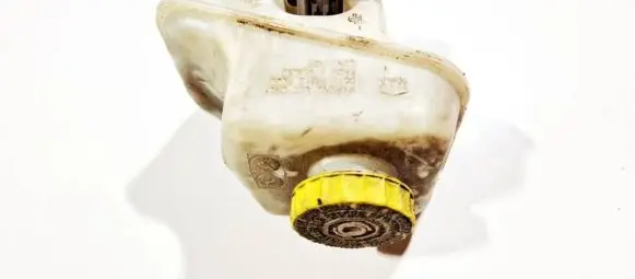Renault Megane I Brake fluid reservoir 32067327