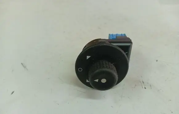 Citroen Berlingo Wing mirror switch 185526