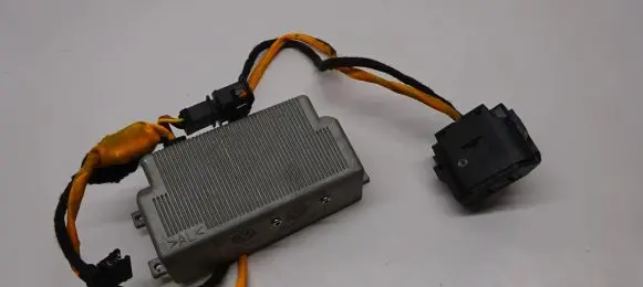 Volkswagen Touareg II Voltage converter inverter 7P6907155D
