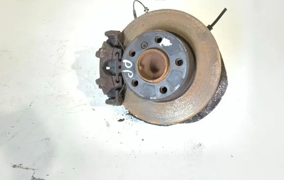 BMW 1 F20 F21 Front wheel hub spindle knuckle 6792286