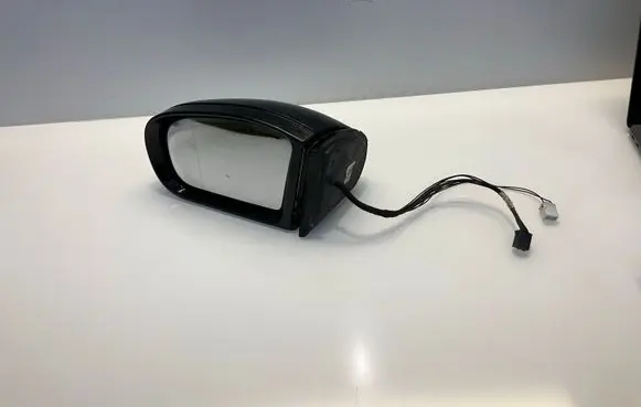 Mercedes-Benz E W211 Front door electric wing mirror
