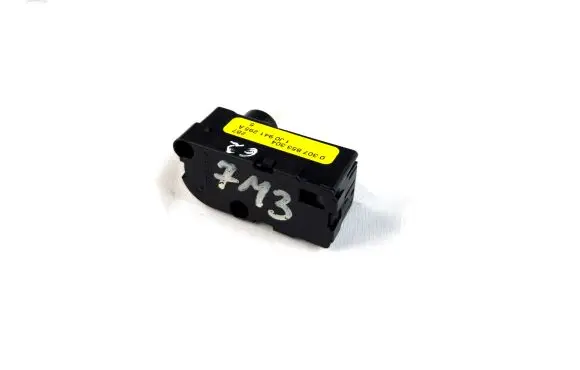 Volkswagen Golf IV Headlight level adjustment motor 1j0941295a