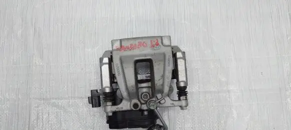 Land Rover Defender Rear brake caliper 5000C