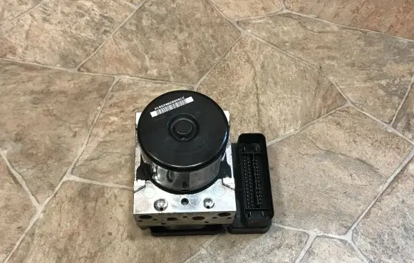 BMW 1 F20 F21 ABS Pump 6791719