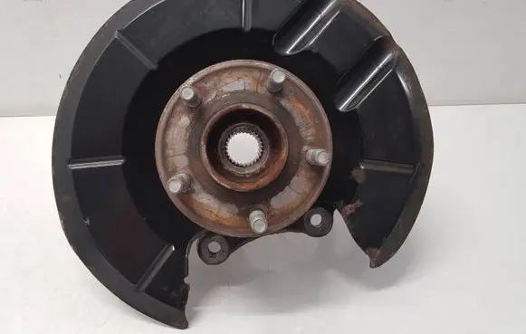 Rear wheel hub spindle/knuckle