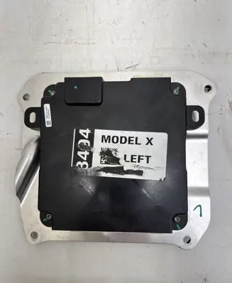Tesla Model X Door control unit/module 104141900B