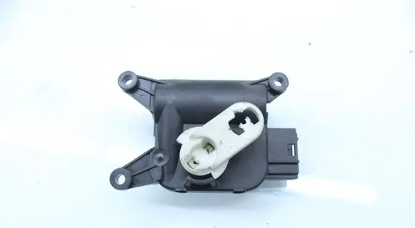Volkswagen Golf Plus Air flap motor/actuator 3C1907511F