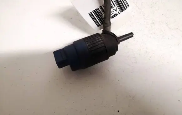 Nissan Pathfinder R51 Windscreen/windshield washer pump
