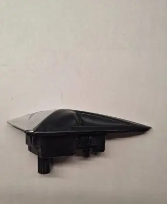 Tesla Model Y Front fender indicator light 1125106-00-C