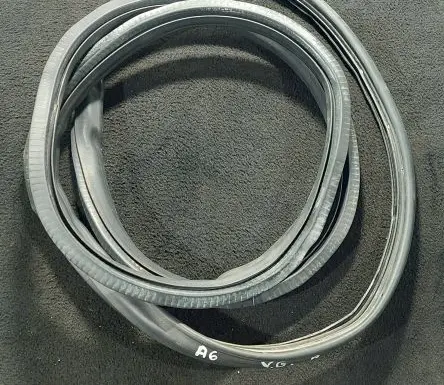Audi A6 S6 C5 4B Rubber seal rear door 