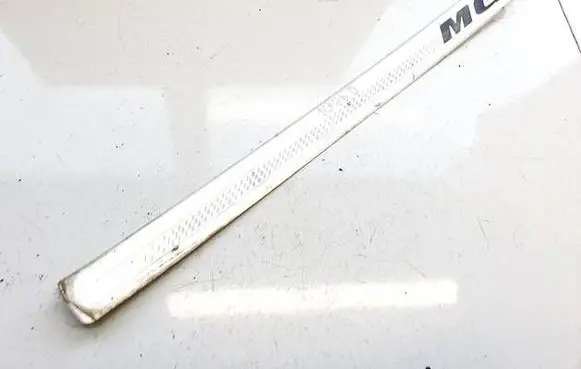 Front sill trim cover