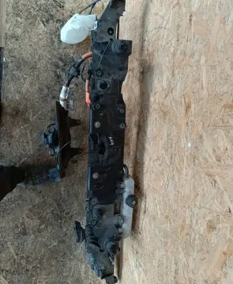 Top upper radiator support slam panel