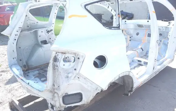 Ford Kuga I Rear quarter panel 