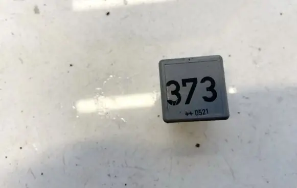 Skoda Superb B5 (3U) Other relay 8d0951253a v23134-b52-x301