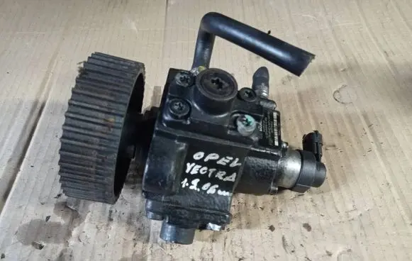 Opel Vectra C Fuel injection high pressure pump 0445010128