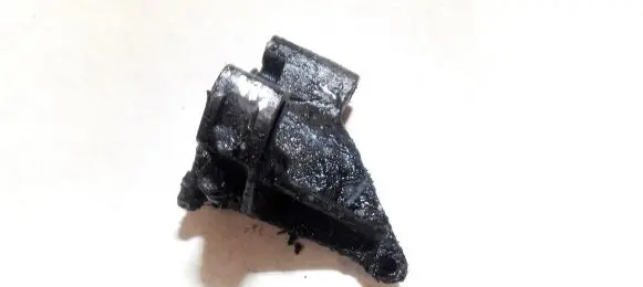 Volkswagen PASSAT B4 Engine mounting bracket