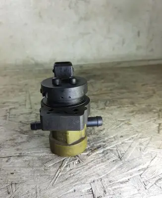 Mercedes-Benz CLK A208 C208 Turbo solenoid valve 0004701993